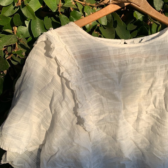 BP white top! - Picture 2 of 3